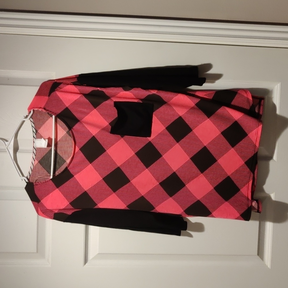 Hot pink and black Honeyme top